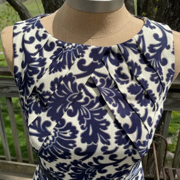 Signature Darby Fit and Flare Dress - Picture 2 of 10